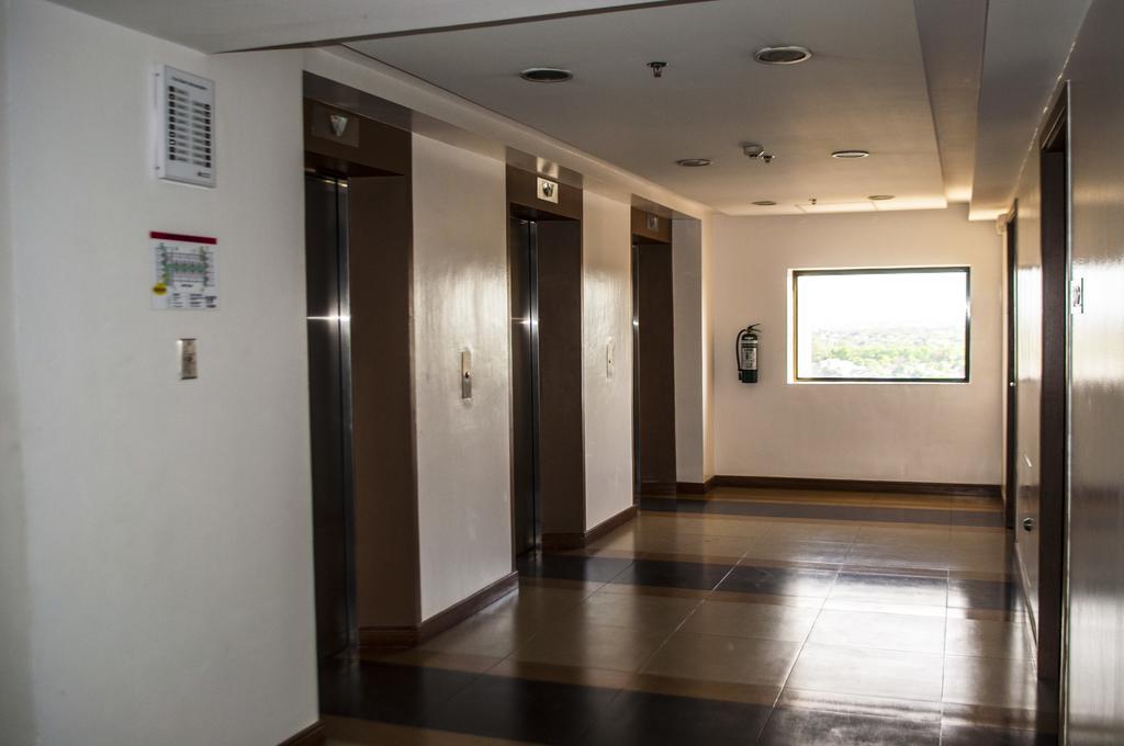 Titan Condo At Studio City Tower 1 Alabang Manila Eksteriør bilde